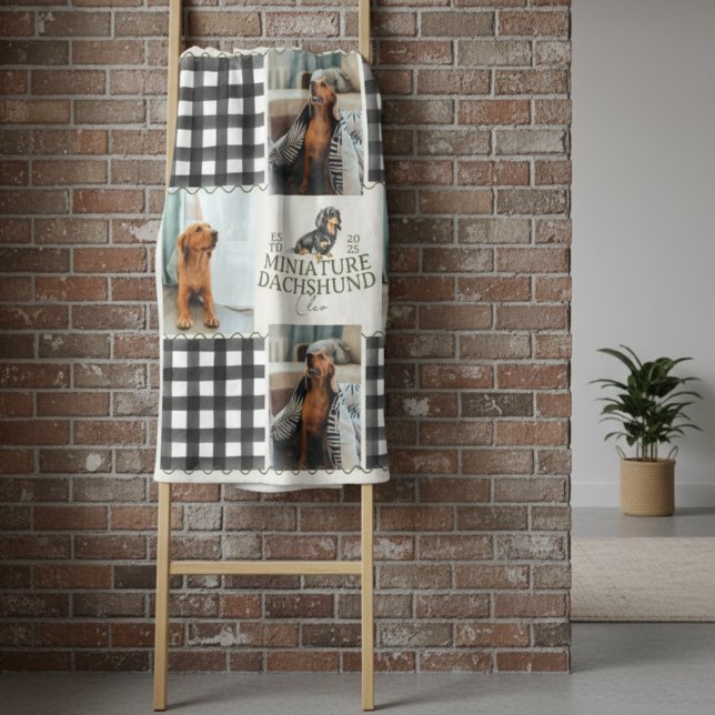 Cobertor De Velo Gingham Dachshund Pet Quatro Foto Verificada (Cozy up with this Checkered Gingham Dachshund Pet Four Photo Fleece Blanket!)