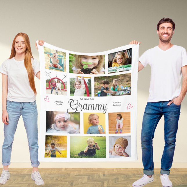 Cobertor De Velo Grammy We Love You Personalised Heart Modern (Grammy custom fleece blanket with favorite photos and personalized text.)