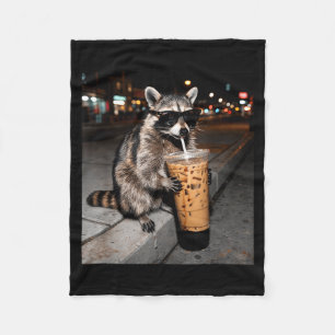 Cobertor De Velo Guaxinim bebendo café gelado meme engraçado de ani