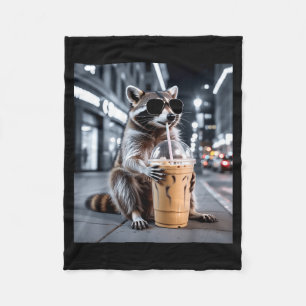 Cobertor De Velo Guaxinim bebendo café gelado meme engraçado de ani