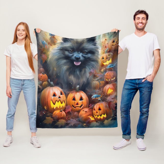 Cobertor De Velo Halloween Keeshond Com Pumpkins Assustado (In Situ)