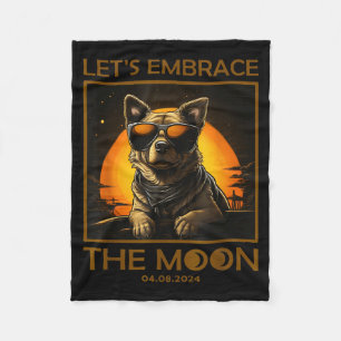 Cobertor De Velo Ilustração do Cachorro Abraçando o Eclipse Solar T