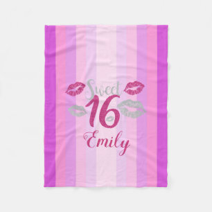 Cobertor De Velo Listras e lábios roxos