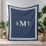 Cobertor De Velo Marinho Azul e Branco - Três Letras Monograma<br><div class="desc">Travesseiro decorativo marinho Azul e Branco Três Letras Monograma</div>