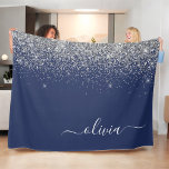 Cobertor De Velo Monograma de Sparkle Azul Girly Marinho de Prata<br><div class="desc">Nome do Monograma do Script Glitter Glitter Glitter Azul marinho e Folheto Inicial de Folha. Isto faz o doce e perfeito aniversário de 16 anos,  casamento,  chá de panela,  aniversário,  chá de fraldas ou festa de solteira presente para alguém que ama luxo de luxo e estilos quíticos.</div>