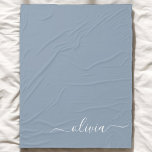 Cobertor De Velo Monograma Moderno Minimalista Dusty Blue Elegante<br><div class="desc">Apresentando nossa Coleção Elegante de Monograma Moderno Minimalista e Dusty: Eleve seu estilo com sofisticação e charme de eterno subestimados. Nossa coleção apresenta designs minimalistas em uma matiz azul suja, aperfeiçoada com monogramas elegantes adaptados ao seu gosto pessoal. De papelaria refinada a acessórios versáteis, cada peça da nossa coleção é...</div>