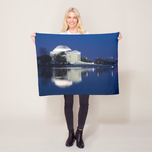 Cobertor De Velo Monuments | The Jefferson Memorial (In Situ)