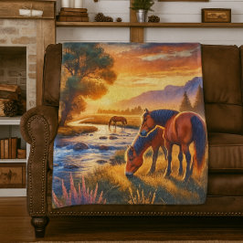 Cobertor De Velo Mustang Horse Grazing by Stream no Sunset
