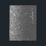 Cobertor De Velo Nome do Monograma da Girly Glitter Sparkle Cinza S<br><div class="desc">Silver e Cinzas (Cinzas) Faux Sparkle Glitter Monogramas Name e inicial Fleece Blanket. Isto faz o doce e perfeito aniversário de 16 anos,  casamento,  chá de panela,  aniversário,  chá de fraldas ou festa de solteira presente para alguém que ama luxo de luxo e estilos quíticos.</div>