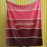 Cobertor De Velo Nome Personalizado de Colorção de Pinks Coloridos<br><div class="desc">Este design colorido e moderno apresenta um padrão colorido em rosa e ameixa com seu nome personalizado #cobertores #quarto #bedroomdecor #gifts</div>