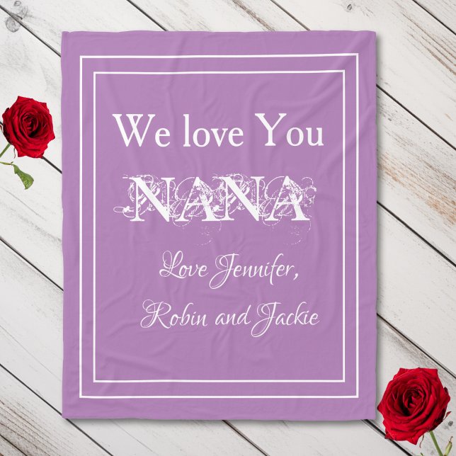 Cobertor De Velo "Nós Te Amo NANA" Lavanda personalizada de Fofinho ("We Love You NANA" Personalized Names, Cute and Cuddly Lavender Fleece Blanket.)