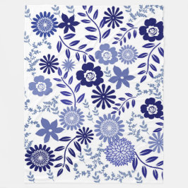Cobertor De Velo Padrão Floral Azul e Branco em um Aberto