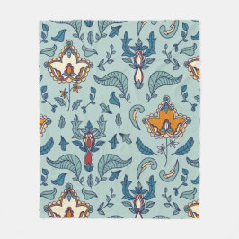 Cobertor De Velo Padrão floral ornamentado em um fundo azul claro