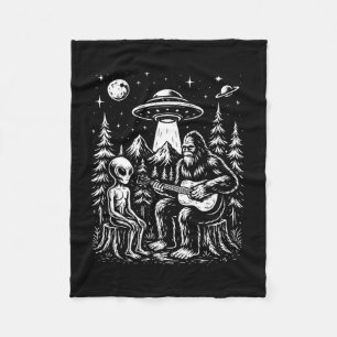 Cobertor De Velo Pé-grande tocando violão com alienígena e ovni