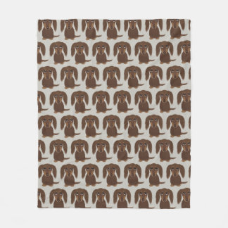 Cobertor De Velo Penteado Chocolate Dachshund | Caninos