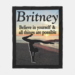 COBERTOR DE VELO PIRAÇÃO PERSONALIZADA DE GAROTA GINÁTICA