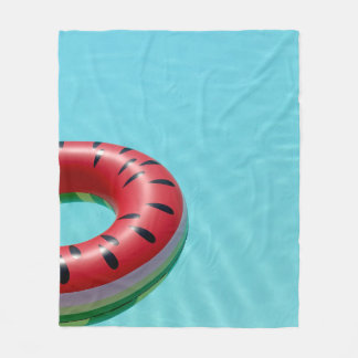 Cobertor De Velo Red and green lifebuoy on swimming pool