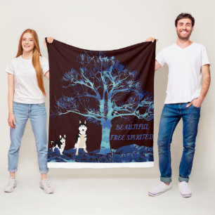 Cobertor De Velo Roucos em preto e azul.