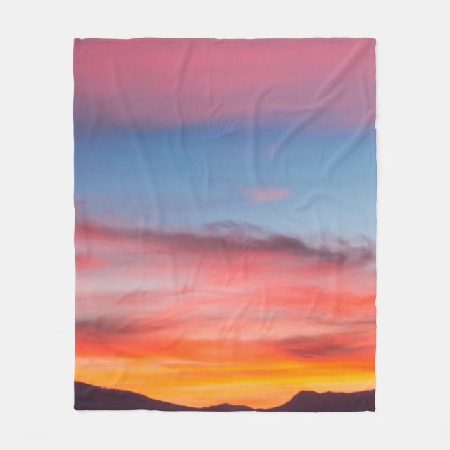 COBERTOR DE VELO SILHOUETTE OF MOUNTAIN UNDER CLOUDY BLUE SKY PHOTO (Frente)