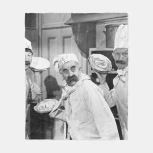 Cobertor De Velo Três chefs segurando tortas para lutar na cozinha