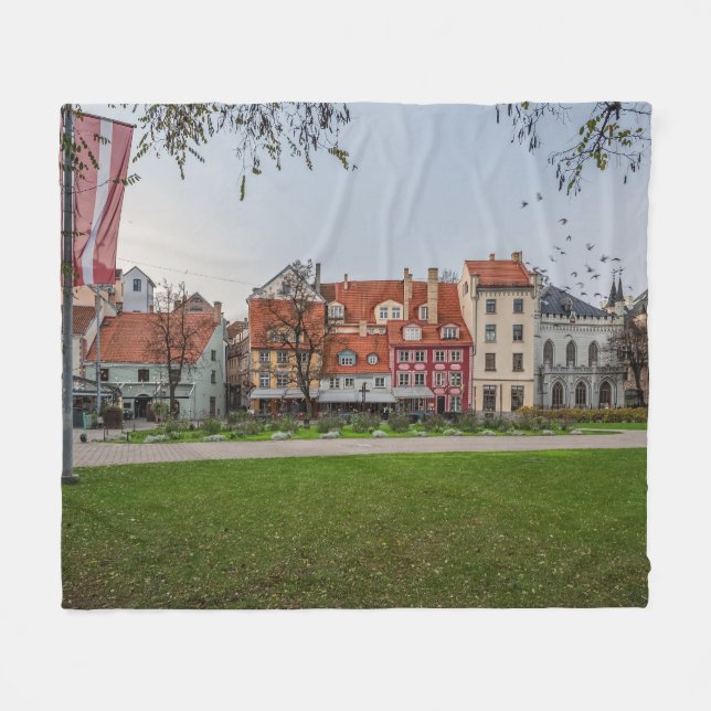 Cobertor De Velo Velha cidade de Riga no outono (Frente (Horizontal))