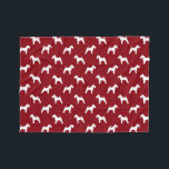 Cobertor De Velo Welsh Terrier Silhouettes Padrão Vermelho e Branco<br><div class="desc">Welsh Terrier Silhouettes Padrão Vermelho e Branco Flórida. O cobertor deste amante do Welshie faz uma impressionante colcha de cama ou joga cobertor para o seu sofá. Suave e suave por se curvar no sofá com seu amigo canino. Este cobertor de velo está disponível em três tamanhos e é um...</div>