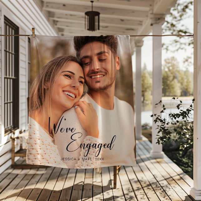 Cobertor De Velo We're Engaged Photo Year Engaged (Criador carregado)