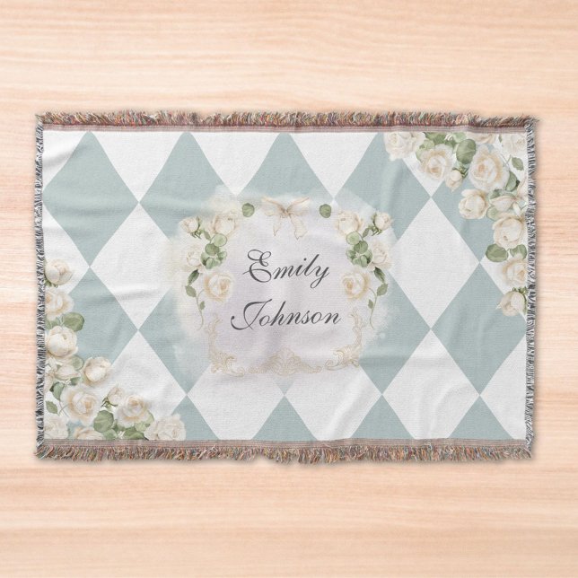 Cobertor Elegant Monogram White Roses Green Leaves Diamond (In situ)