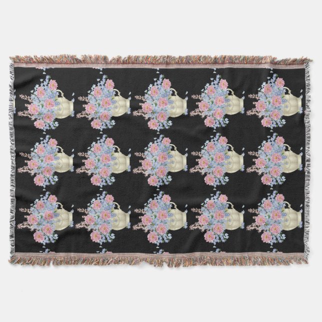 Cobertor flores rosa e azul com fundo preto (Frente)