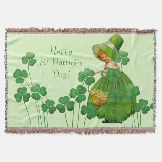 Cobertor Garota Escolhendo Dia de São Patrício de Shamrocks (Frente)
