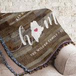 Cobertor Maine Home State Personalizou O Olhar Da Madeira R<br><div class="desc">Mostre algum orgulho do estado de casa com este bonitinho roxo cobertor de madeira em forma de moto apresentando "casa" em letras brancas de escrita de caligrafia com um mapa da silhueta do estado de Maine em pé para a letra "O". Um dentro cor-de-rosa para ilustração cardíaca no mapa do...</div>