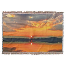 Nuvens brilhantes no amanhecer