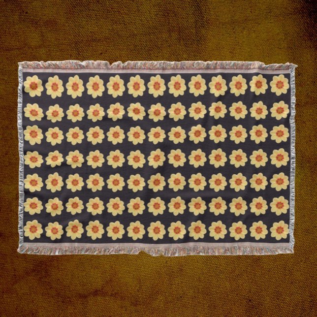 Cobertor Padrão Floral Amarelo Dahlia em Preto (In Situ Front)