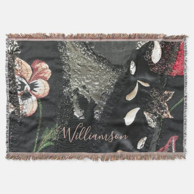 Cobertor Remendo de Flores Personalizadas com Bordado Cinza (Frente)