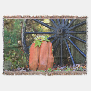 Cobertor Roda do Vagão de Madeira Antiga e Pumpkin Esculpid