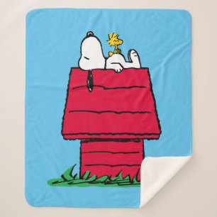 Cobertor Sherpa Amendoins   Snoopy & Woodstock Doghouse
