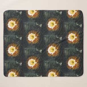 Cobertor Sherpa Arte Gótica de Cereus Noturno Vintage