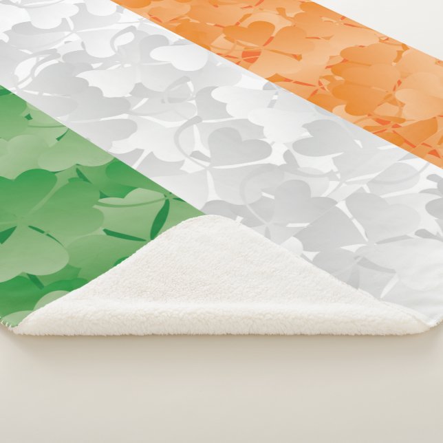Cobertor Sherpa Bandeira da Irlanda com um padrão de pântanos (3/4)