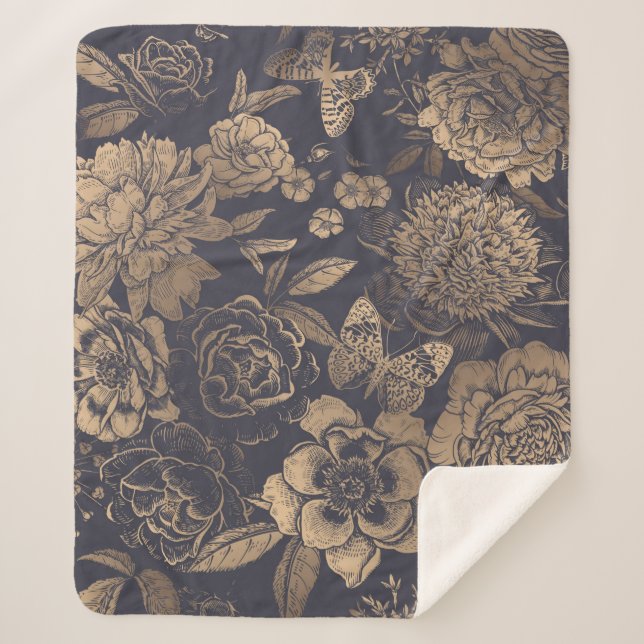 Cobertor Sherpa Beautiful flowers peonies, roses and butterflies.  (Frente)