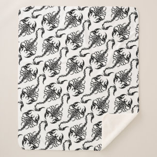Cobertor Sherpa Black and White Tribal Scorpion Pattern