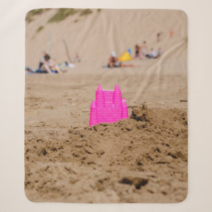 Cobertor Sherpa Brinquedo de castelo cor-de-rosa na praia durante 