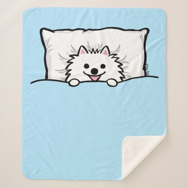 Cobertor Sherpa Cachorro Pomerano Branco-Cachado na Cama (Frente)