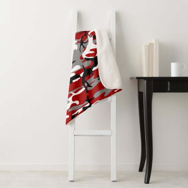 Cobertor Sherpa Camuflagem Vermelha e Cinza, Militar, Exército (In Situ)