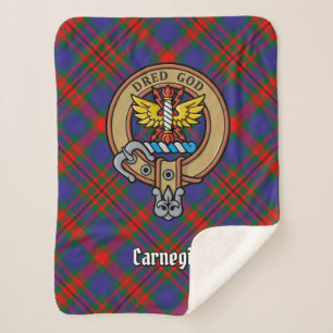 Cobertor Sherpa Clan Carnegie Crest sobre Tartan