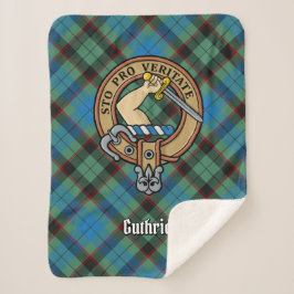 Cobertor Sherpa Clan Guthrie Crest sobre Tartan