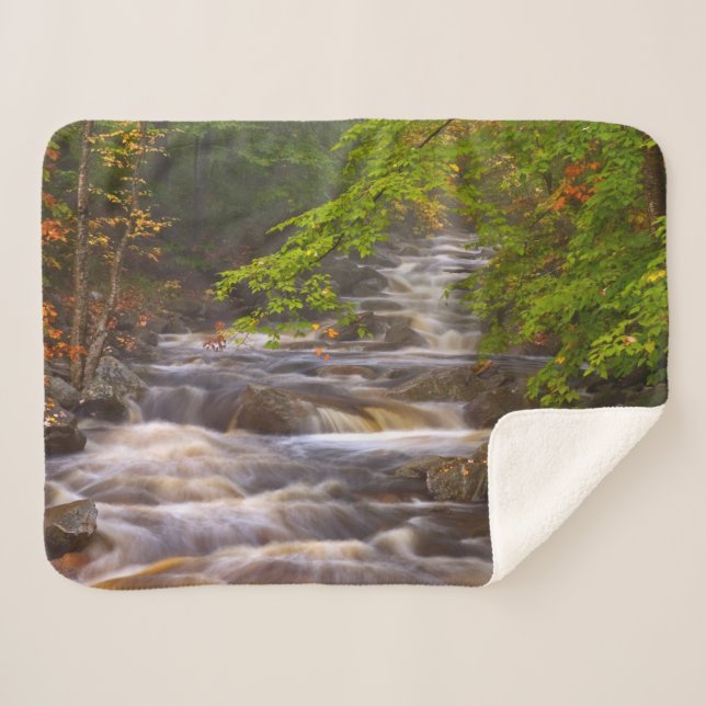 Cobertor Sherpa Córregos Fluindo ao Longo da Trilha Appalachian (Frente (Horizontal))