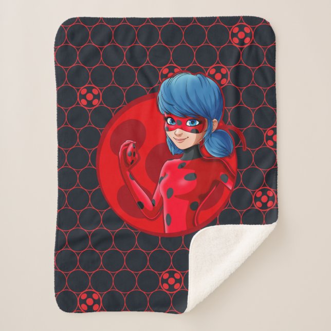 Cobertor Sherpa Crachá Vermelho Ladybug (Frente)