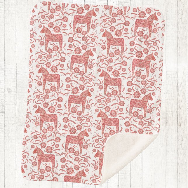Cobertor Sherpa Dala Horse Red e White Suecos (Swedish Dala Horse red and white sherpa fleece blanket)
