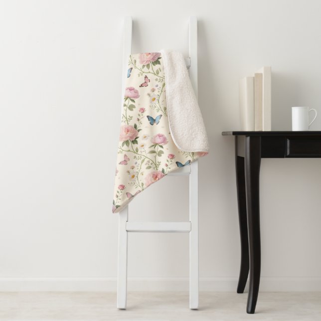 Cobertor Sherpa Floral Butterfly Watercolor Blanket (In Situ)