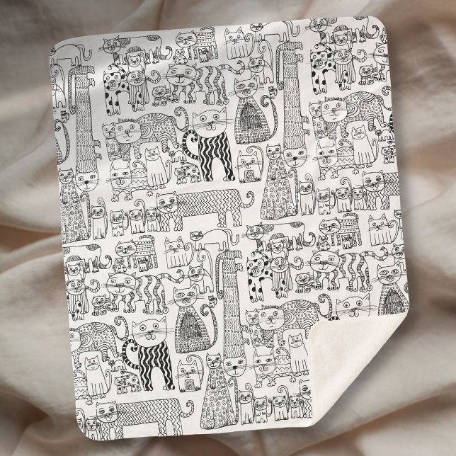 Cobertor Sherpa Gatos E Gatinhos Pretos e Brancos Modernos, Patent (Modern Black and White Cats And Kittens Patterned Sherpa Blanket)